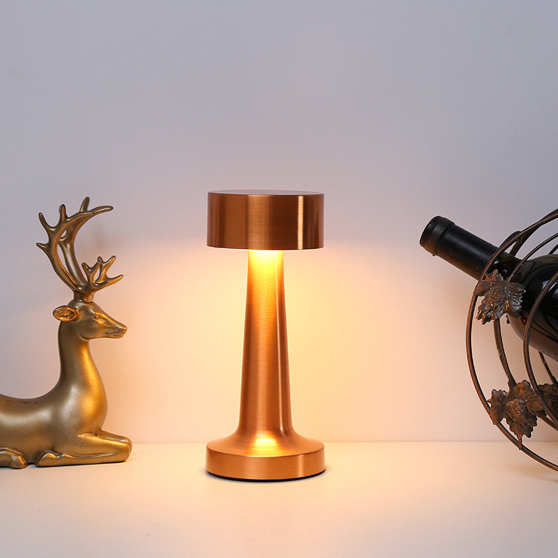 7. Dimbar bordslampa