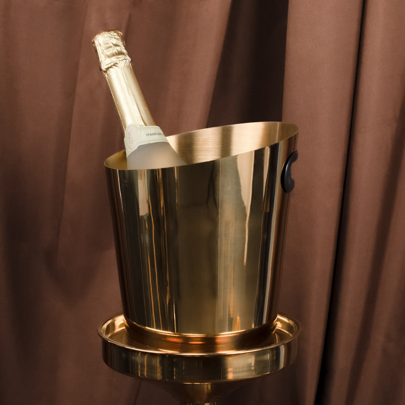 85. Modern ishink, champagnekylare