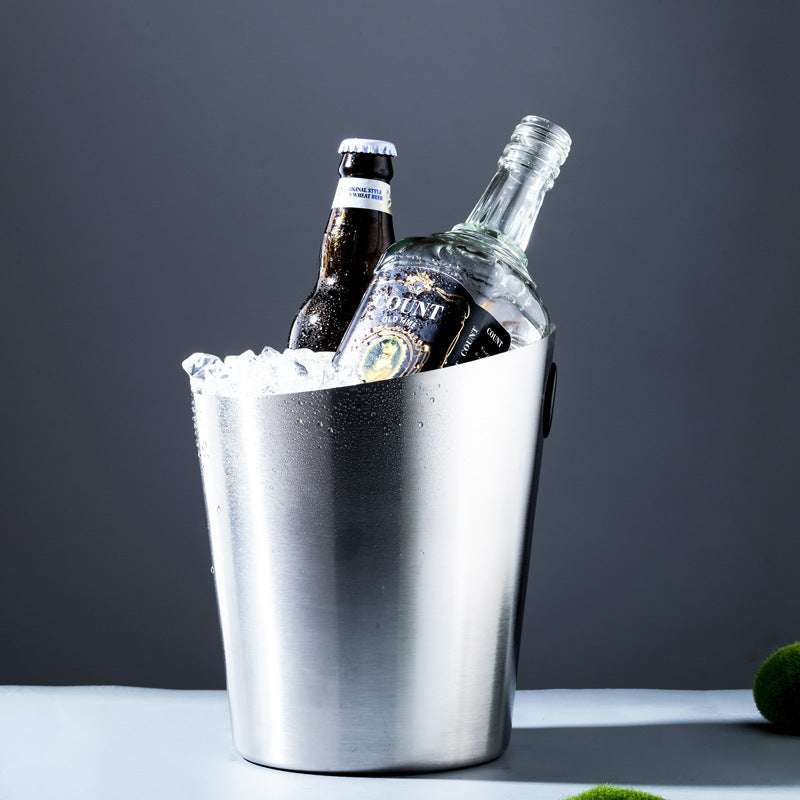 85. Modern ishink, champagnekylare