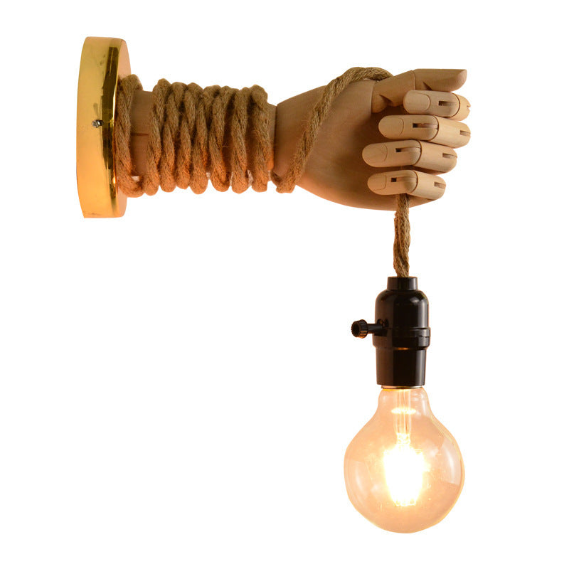 7. Kreativ vägglampa