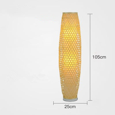 7. Golvlampa av bambu