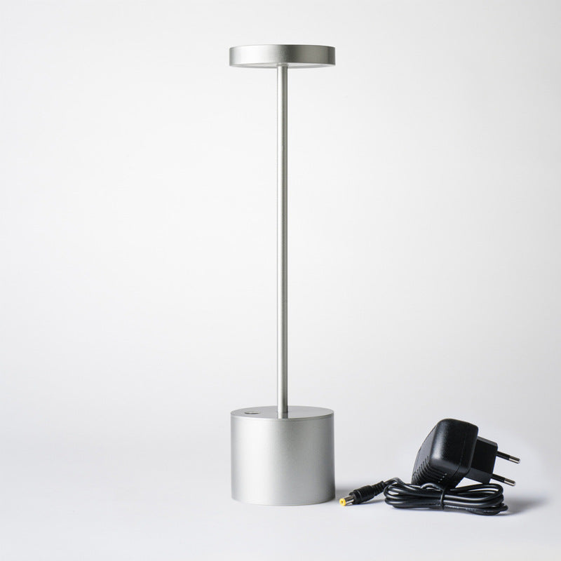 7. Laddbar bordslampa med LED ljus