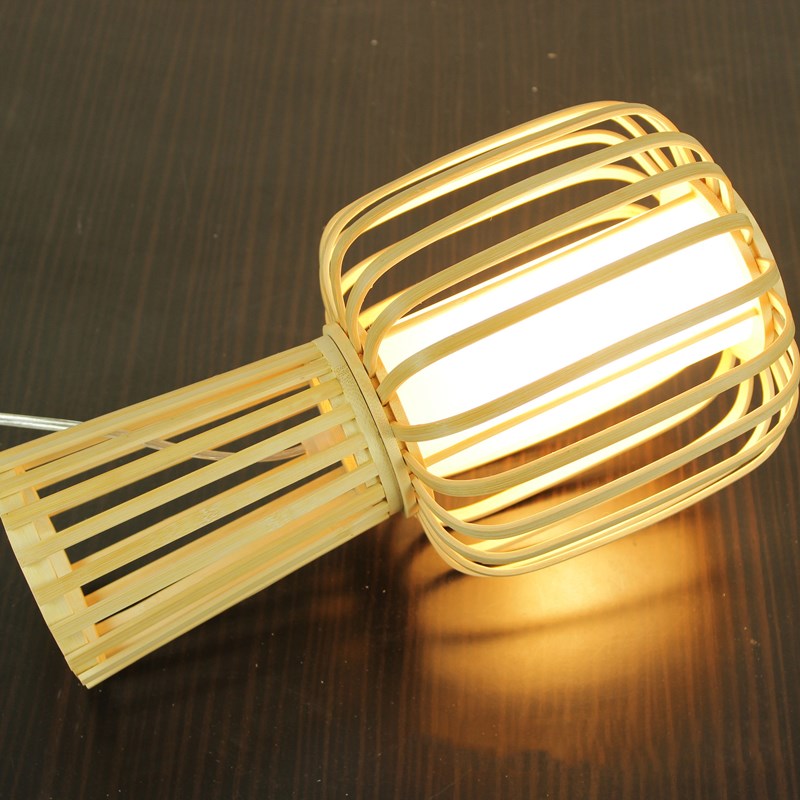 7. Modern handgjord lampa av bambu