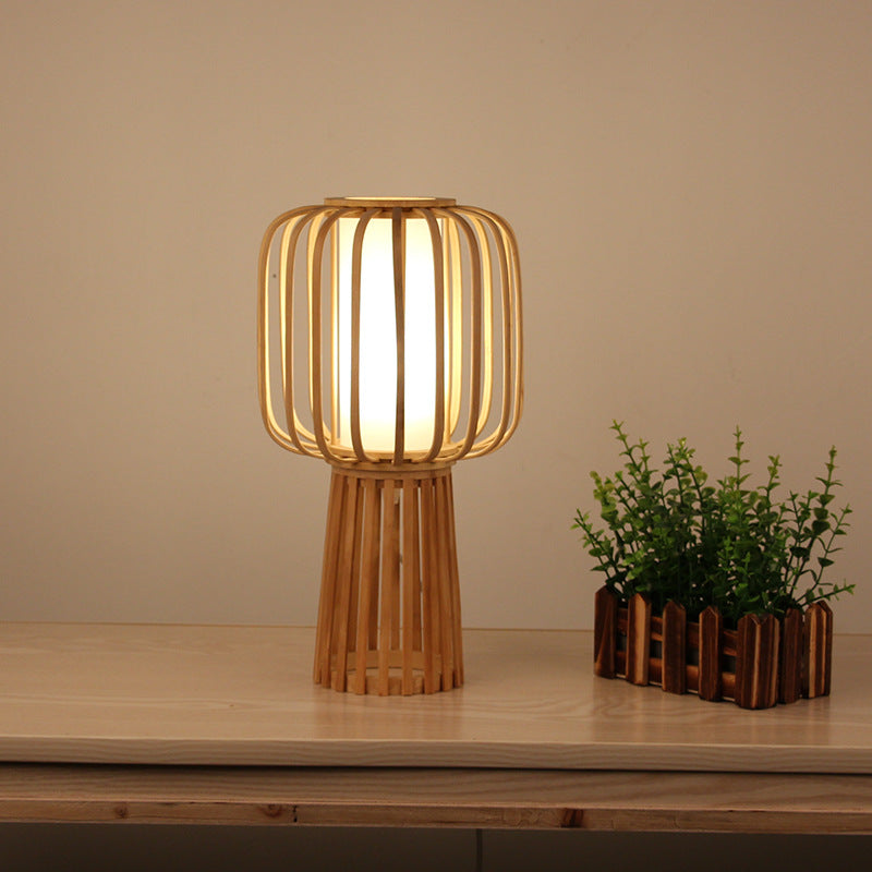 7. Modern handgjord lampa av bambu