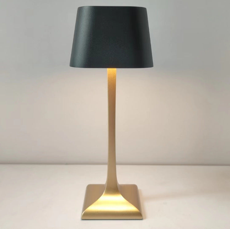 7. Modern och minimalistisk LED lampa