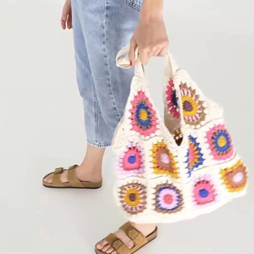 6. Retroinspirerad, Virkad, Boho-väska i Färgglada Mormorsrutor